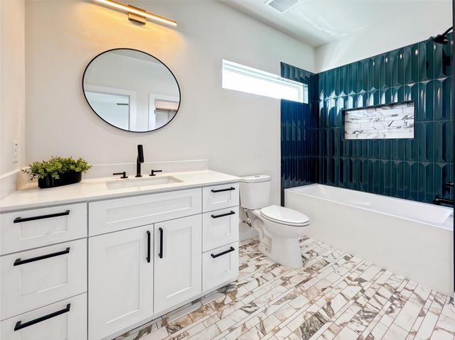 2309 Montopolis DR 8, Austin, TX 78741