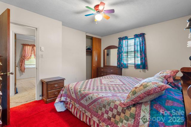 202 Edgewood Circle, Morganton, NC 28655