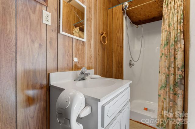 202 Edgewood Circle, Morganton, NC 28655