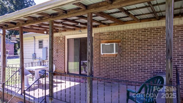 202 Edgewood Circle, Morganton, NC 28655