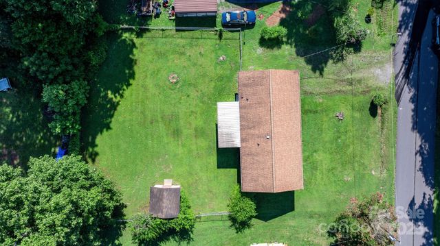 202 Edgewood Circle, Morganton, NC 28655