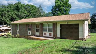 202 Edgewood Circle, Morganton, NC 28655