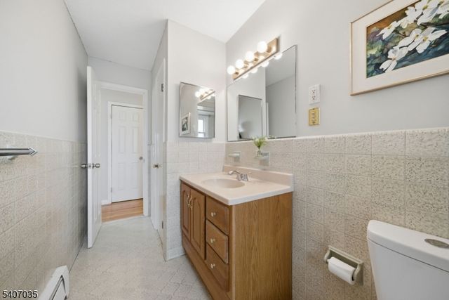 11 Deerfield Rd, Parsippany-troy Hills Twp., NJ 07054