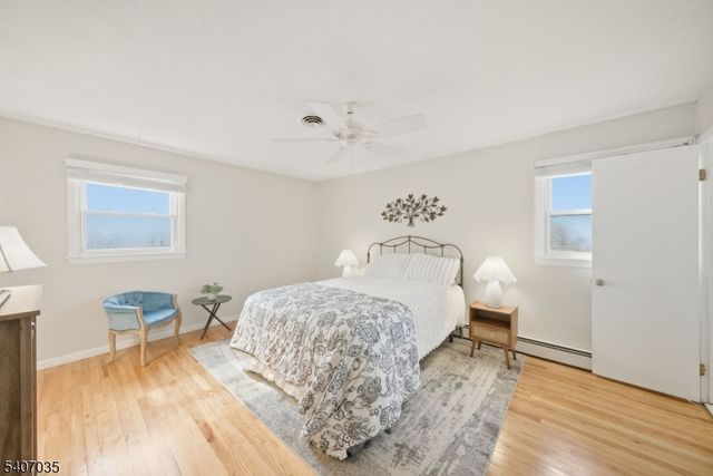 11 Deerfield Rd, Parsippany-troy Hills Twp., NJ 07054