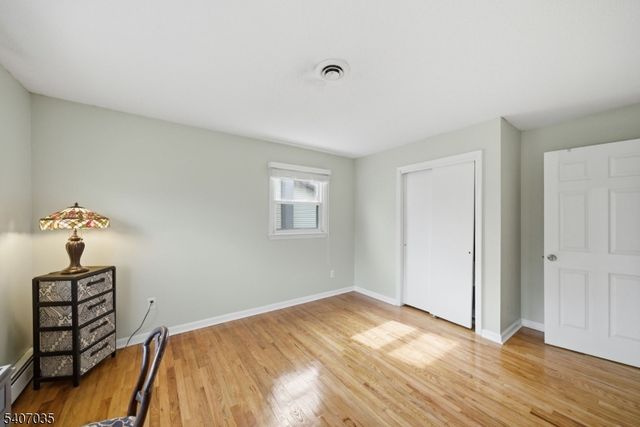 11 Deerfield Rd, Parsippany-troy Hills Twp., NJ 07054