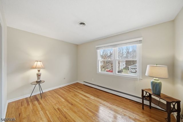 11 Deerfield Rd, Parsippany-troy Hills Twp., NJ 07054