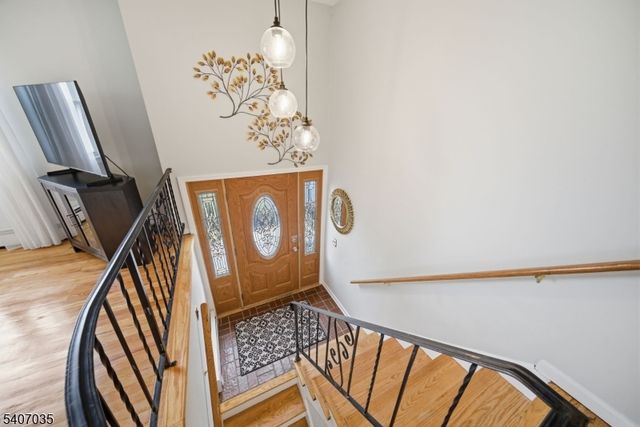 11 Deerfield Rd, Parsippany-troy Hills Twp., NJ 07054