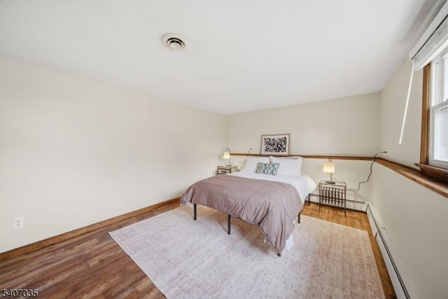 11 Deerfield Rd, Parsippany-troy Hills Twp., NJ 07054