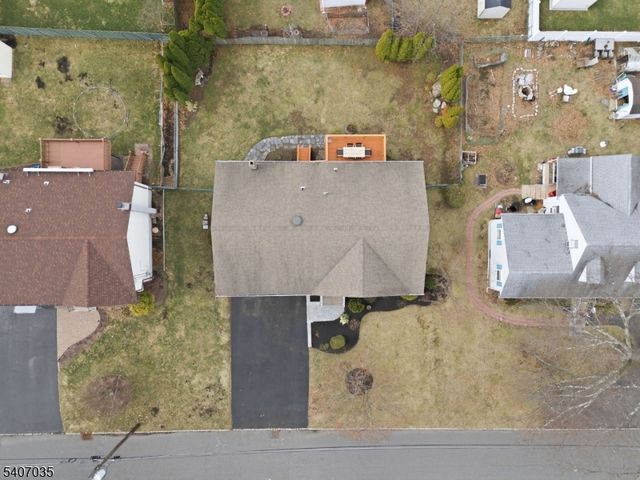 11 Deerfield Rd, Parsippany-troy Hills Twp., NJ 07054