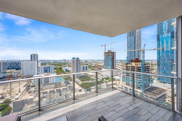 851 NE 1st Ave 2408, Miami, FL 33132
