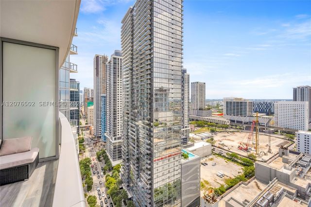 851 NE 1st Ave 2408, Miami, FL 33132