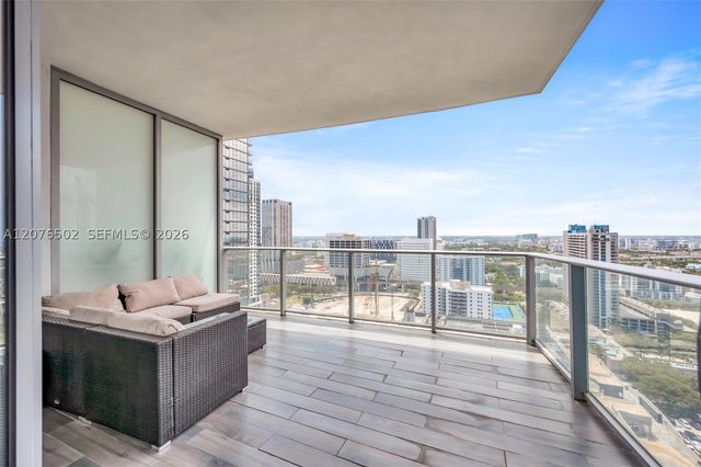 851 NE 1st Ave 2408, Miami, FL 33132