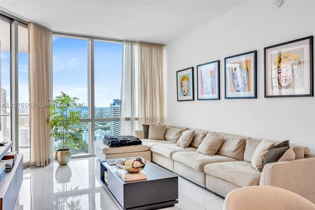 851 NE 1st Ave 2408, Miami, FL 33132