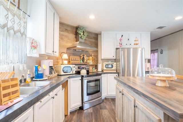 925 Lebleu Road, Lake Charles, LA 70607