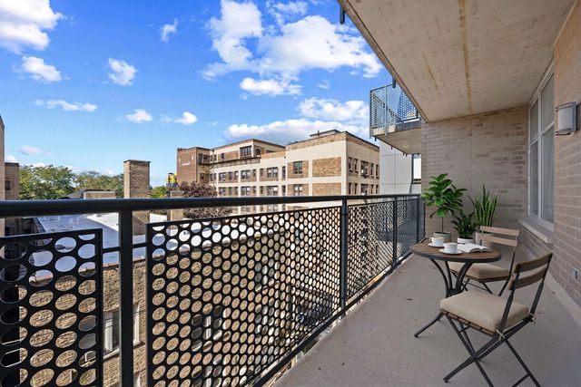 5430 N Sheridan Road 604, Chicago, IL 60640
