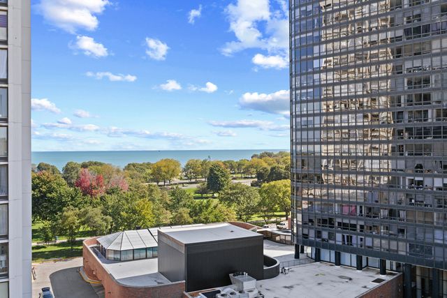 5430 N Sheridan Road 604, Chicago, IL 60640