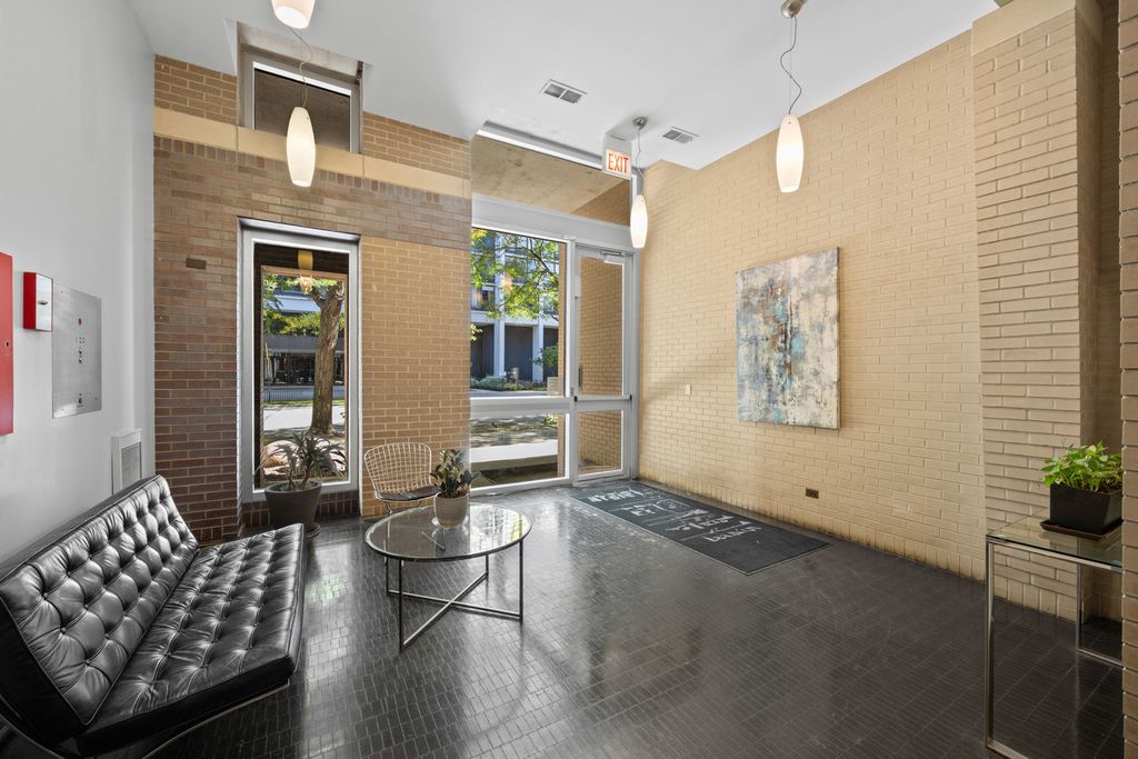 5430 N Sheridan Road 604, Chicago, IL 60640 — photo 2