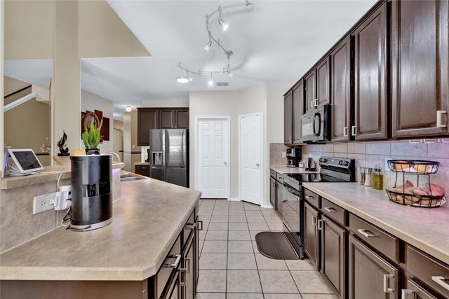 4621 Heron Pond Lane, Denton, TX 76208