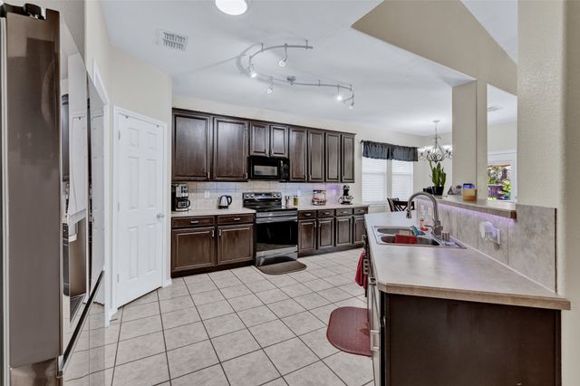 4621 Heron Pond Lane, Denton, TX 76208