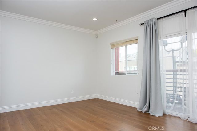 815 S Harvard Boulevard 201, Los Angeles, CA 90005