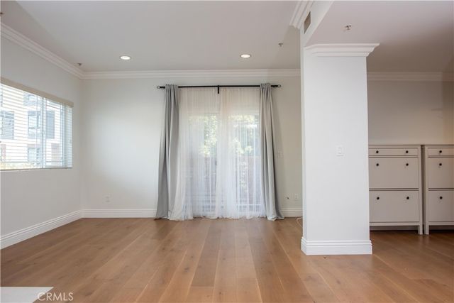 815 S Harvard Boulevard 201, Los Angeles, CA 90005