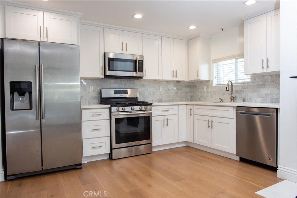 815 S Harvard Boulevard 201, Los Angeles, CA 90005