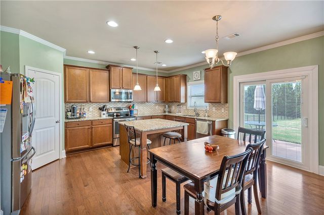1009 Hillcrest Court, Anderson, SC 29621