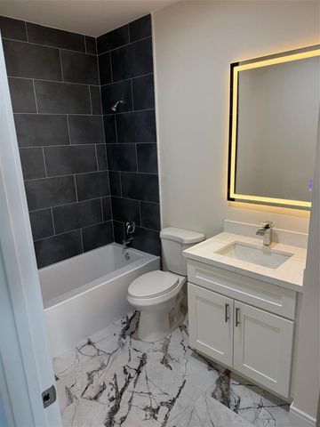 2987 NW 9TH Street, Fort Lauderdale, FL 33311