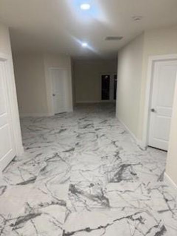 2987 NW 9TH Street, Fort Lauderdale, FL 33311