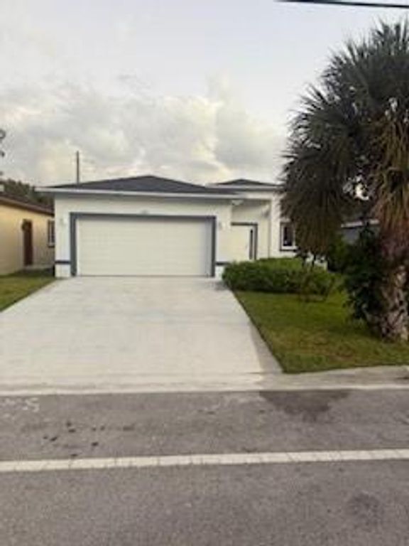2987 NW 9TH Street, Fort Lauderdale, FL 33311