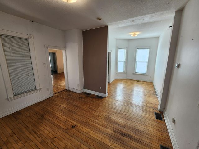 1925 Elliot Avenue, Minneapolis, MN 55404