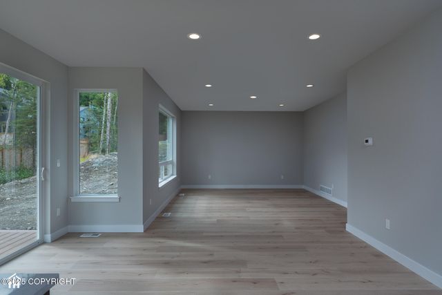 8887 Sasquatch Circle, Eagle River, AK 99577