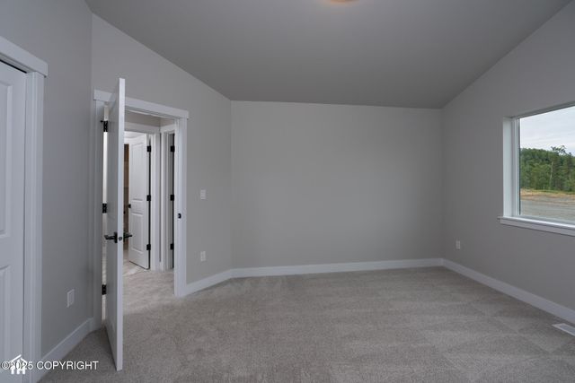 8887 Sasquatch Circle, Eagle River, AK 99577