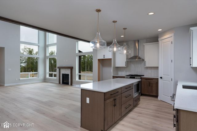 8887 Sasquatch Circle, Eagle River, AK 99577