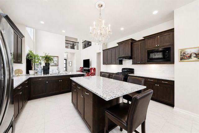 10255 Bayou Oaks Drive, Conroe, TX 77385