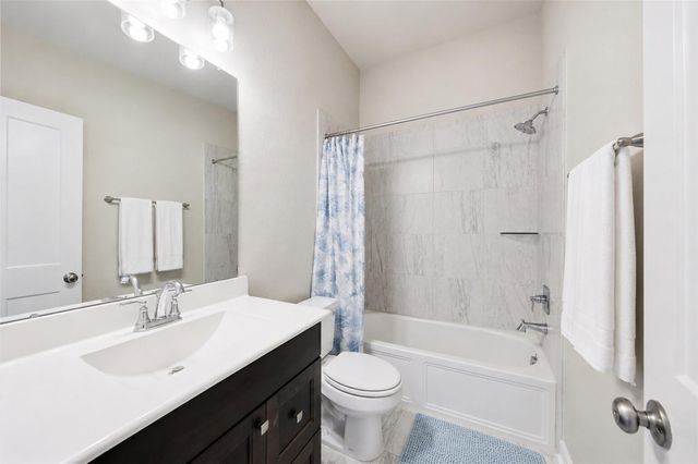 10255 Bayou Oaks Drive, Conroe, TX 77385