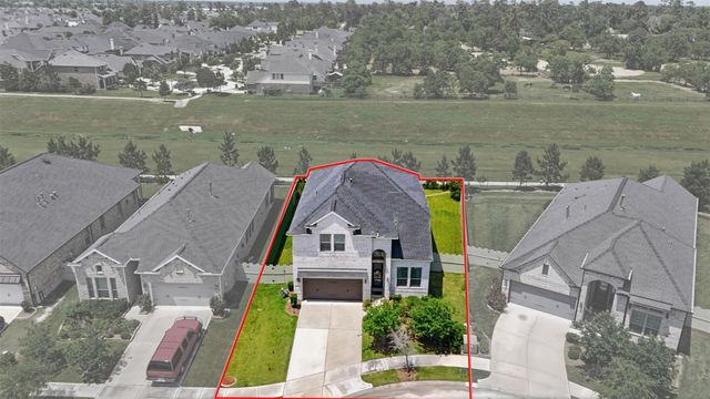 10255 Bayou Oaks Drive, Conroe, TX 77385