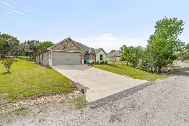 5003 Frio Drive, Granbury, TX 76048