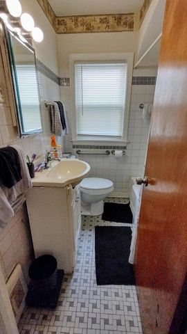 10841 S Vernon Avenue, Chicago, IL 60628