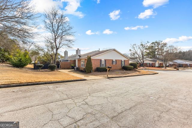 180 Lagrange Court, Fayetteville, GA 30214