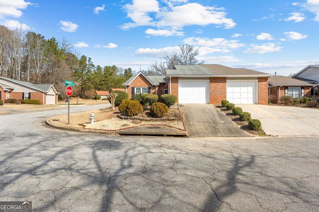 180 Lagrange Court, Fayetteville, GA 30214