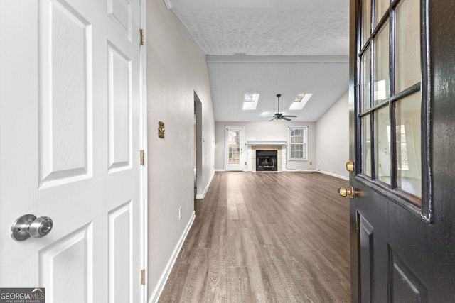 180 Lagrange Court, Fayetteville, GA 30214