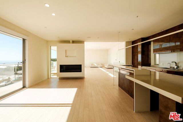 18223 Coastline Drive, Malibu, CA 90265