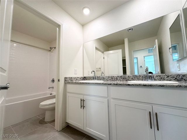 4559 Merlot Hills Avenue, Las Vegas, NV 89141