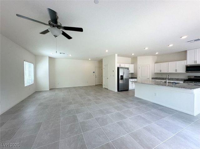 4559 Merlot Hills Avenue, Las Vegas, NV 89141