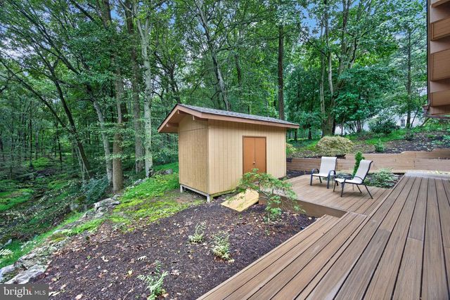 602 FEATHERBED LN, Garnet Valley, PA 19060