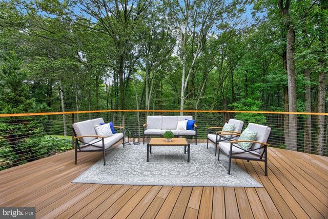 602 FEATHERBED LN, Garnet Valley, PA 19060