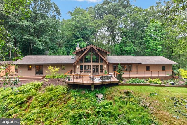 602 FEATHERBED LN, Garnet Valley, PA 19060