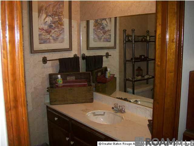 191 Bellewood Dr, Baton Rouge, LA 70806