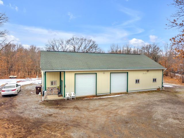 8796 N 100 E, Lake Village, IN 46349